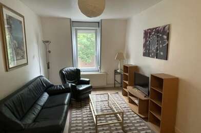 Appartement 3 pièces 890 €