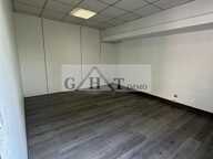 BUREAU 60 M² Á LOUER — photo 3