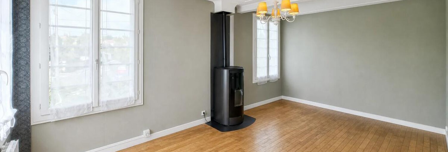 Maison 8 Pièces 141 m² à vendre à Saint-Benoît (86280)