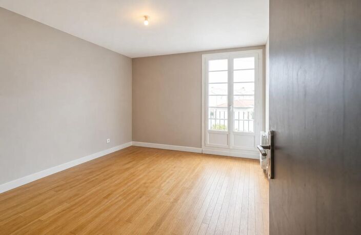 Maison familiale libre d'occupation de 8 pièces à Saint-Benoît — photo 4