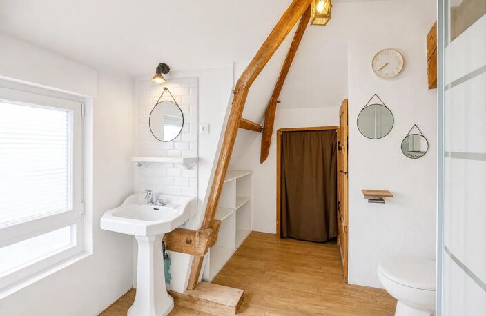 Maison familiale libre d'occupation de 8 pièces à Saint-Benoît — photo 5