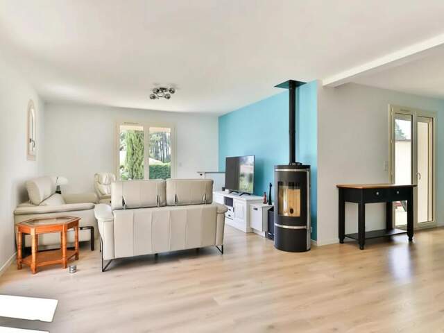 Maison Basco-Landaise rénovée à Sanguinet de 157 m² — photo du bien