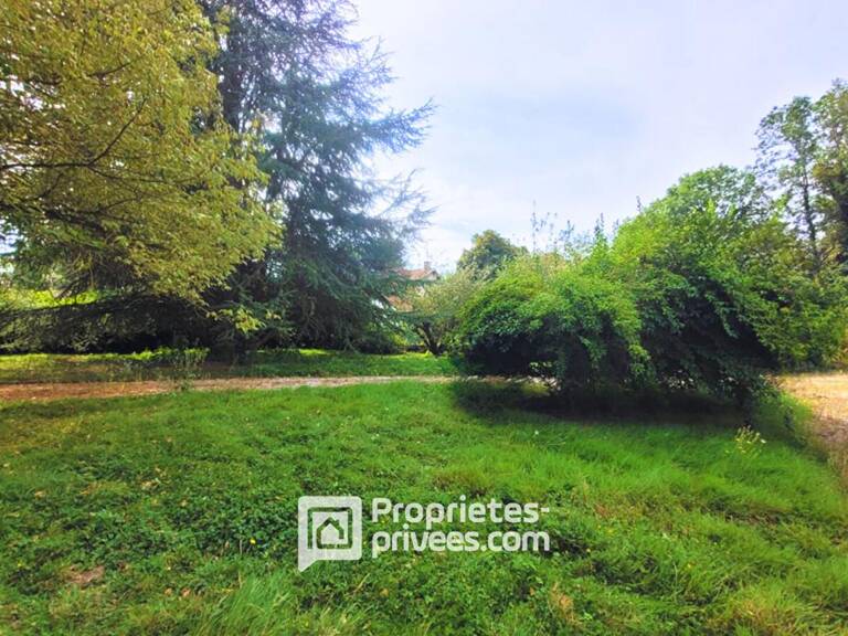 Terrain constructible à vendre - 599m2 — photo 1