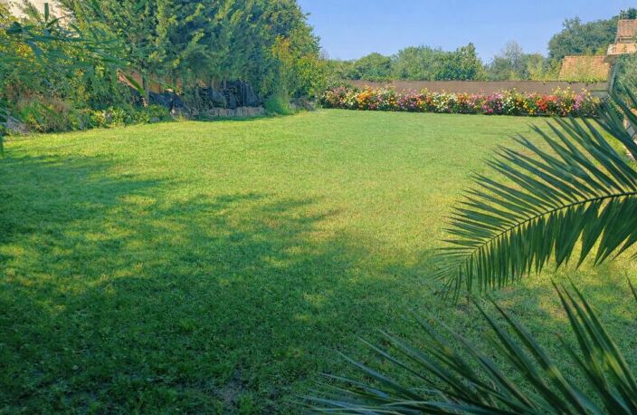 Sollies Ville  Villa de plain-pied de 260m² sur un terrain de 1600m² — photo 3