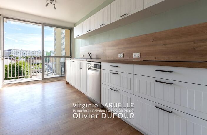 Centre Ville Rouen, appartement avec balcon, 4 chambres, cave et 2 parking — photo 2