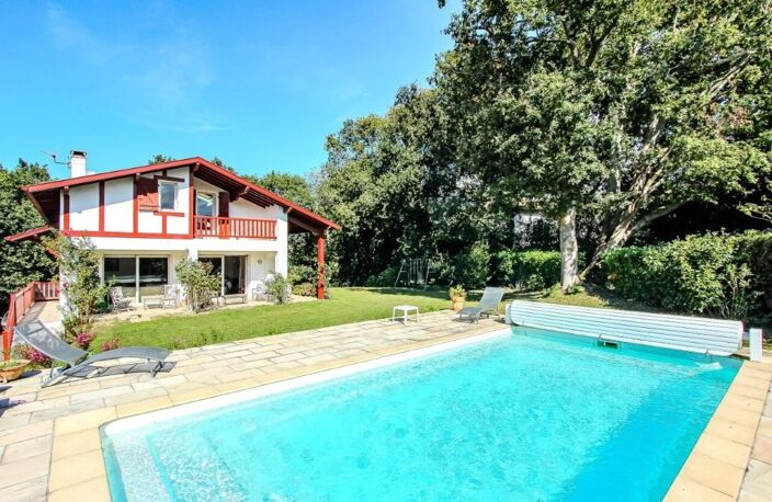 ARBONNE – CHARMANT VILLAGE BELLE VILLA -VUE DEGAGEE GARAGE - PISCINE — photo 2