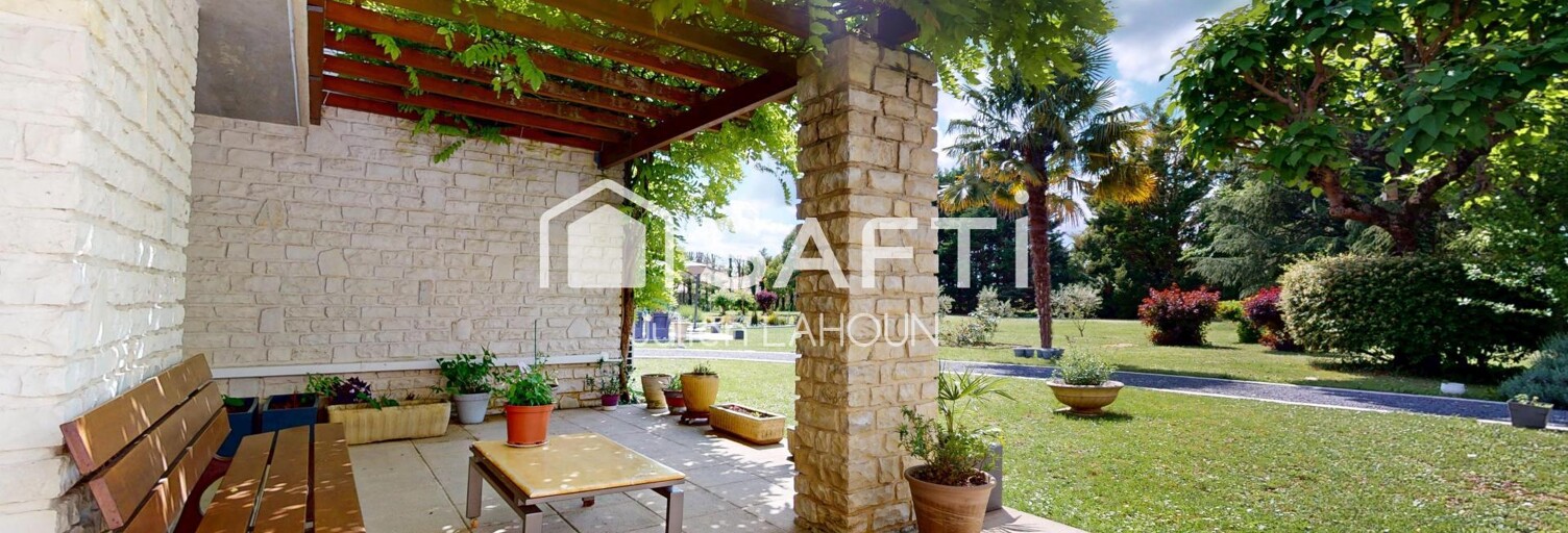 Maison 7 Pièces 236 m² à vendre à Jarnac (16200)