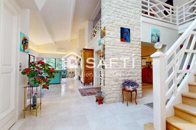 Maison 7 pièces 549000 €
