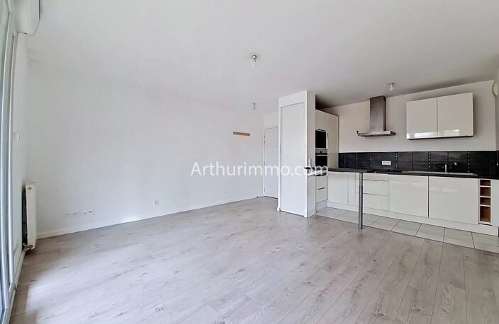 APPARTEMENT F4 PROCHE CENTRE VILLE — photo 4