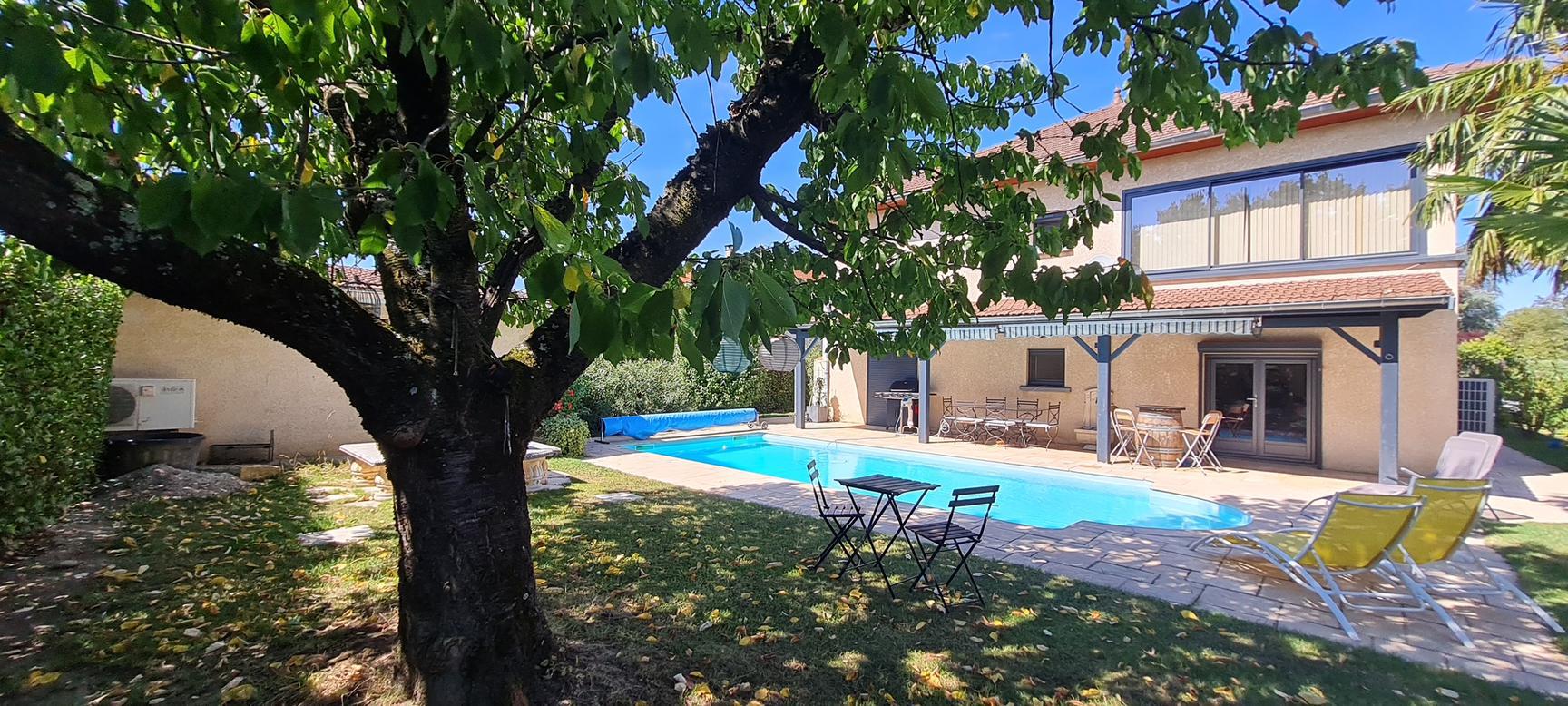 Maison 257m² — Saint-Pierre-de-Chandieu