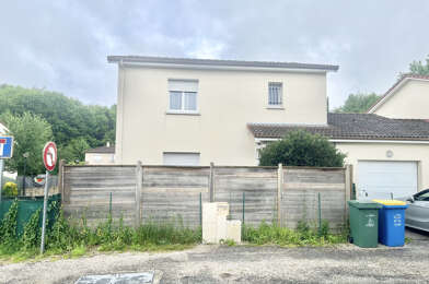 Maison 5 pièces 900 €