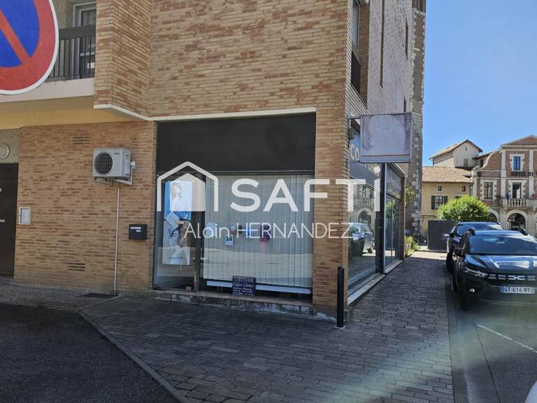 HYPER CENTRE CAZERES - LOCAL COMMERCIAL 40 M2 — photo 1