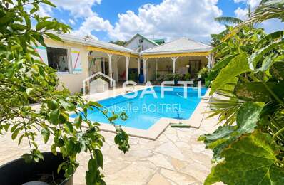 VILLA AVEC PISCINE ET GRANDS ESPACES EXTERIEURS. — photo du bien