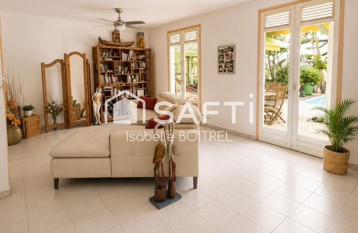 VILLA AVEC PISCINE ET GRANDS ESPACES EXTERIEURS. — photo 4