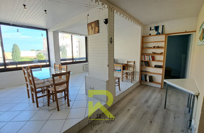 GRUISSAN   DUPLEX 3 CHAMBRES AVEC LOGGIA, PISCINE ET PARKING — photo 4