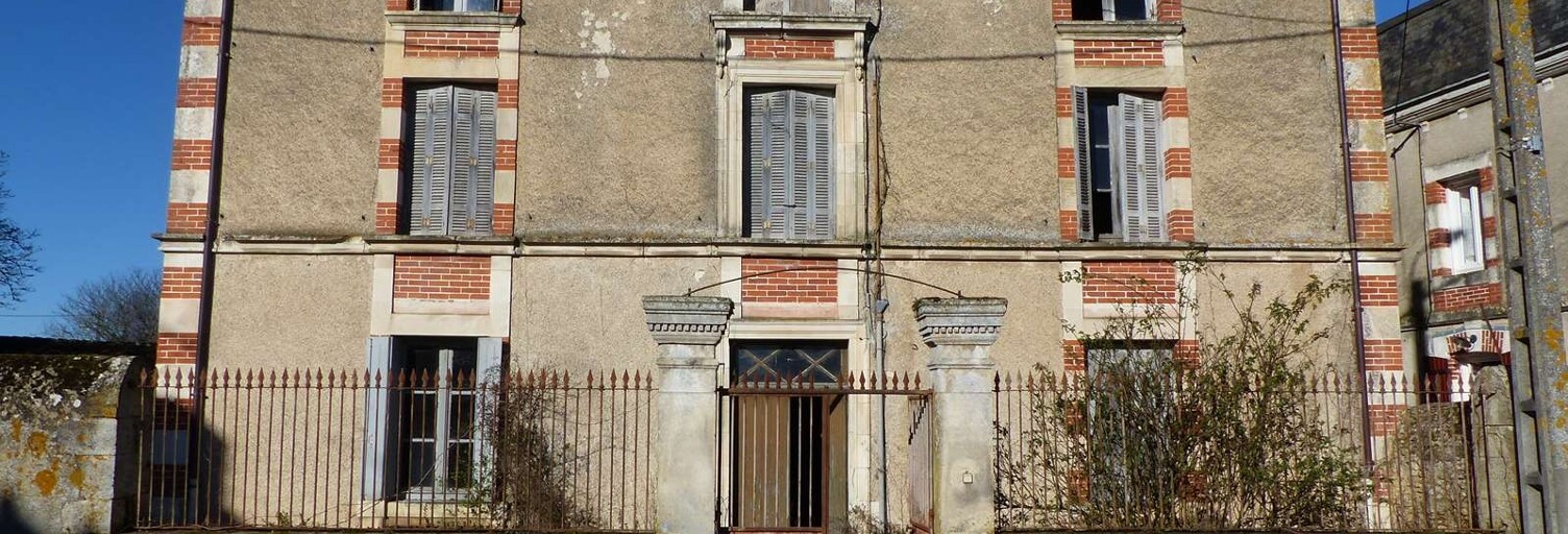Maison 9 Pièces 205 m² à vendre à Thénezay (79390)