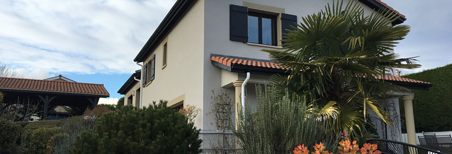 Maison 6 Pièces 165 m² à vendre à Saint-Maurice-de-Gourdans (01800)