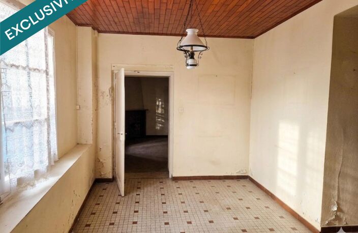A Tonneins, maison de 110 m² environ ancienne avec fort potentiel, travaux à prévoir. Combles aménageables avec grande hauteur sous plafond. garage, chai, terrain de 14 989 m² — photo 2