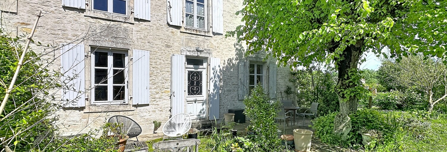 Maison 9 Pièces 250 m² à vendre à La Grève-sur-Mignon (17170)