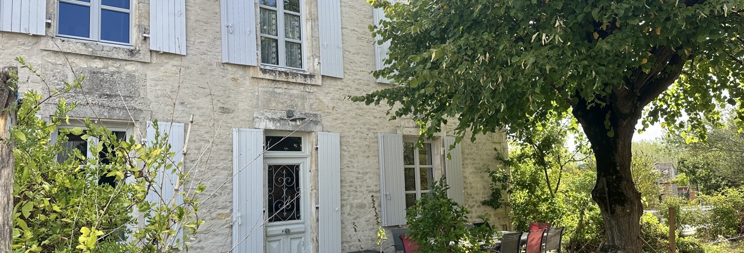 Maison 9 Pièces 250 m² à vendre à Courçon (17170)
