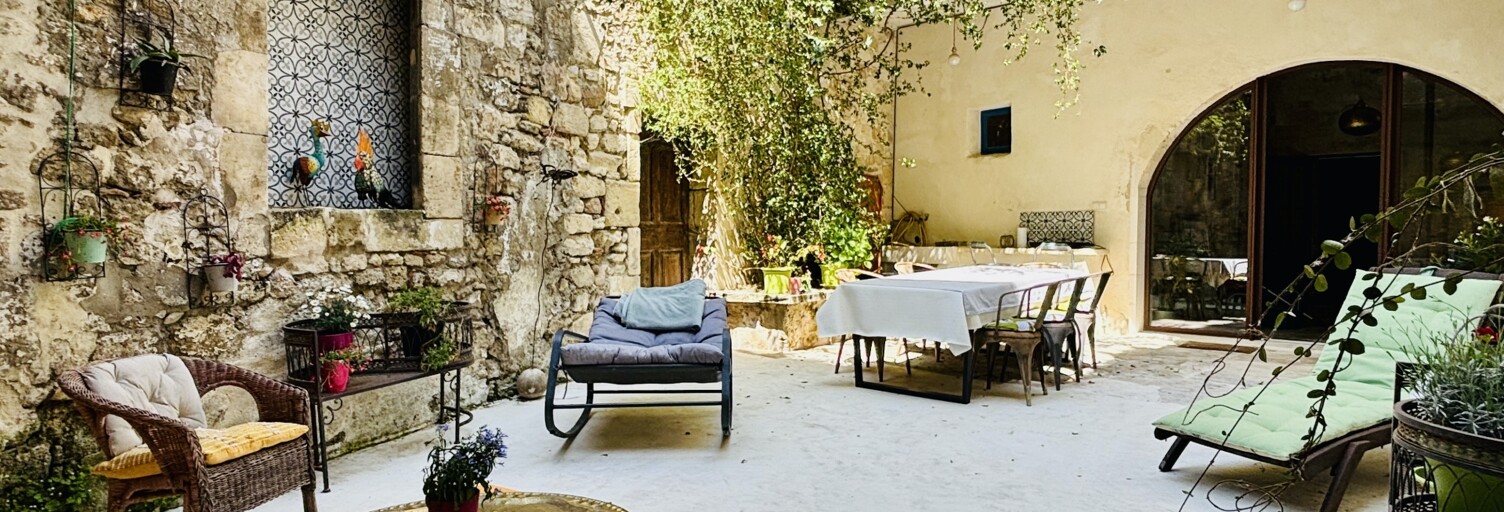 Maison 11 Pièces 245 m² à vendre à Tarascon (13150)