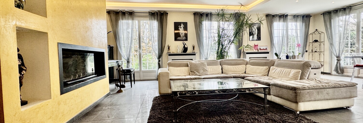 Maison 10 Pièces 234 m² à vendre à Verrières-le-Buisson (91370)