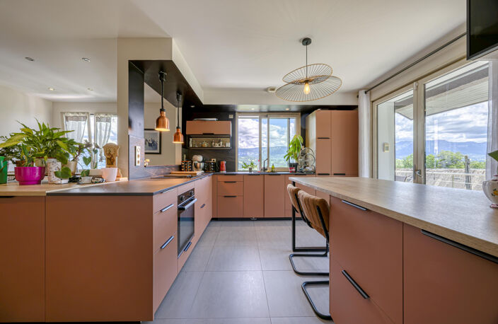 ENTRELACS Grande villa rénovée à vendre — photo 3