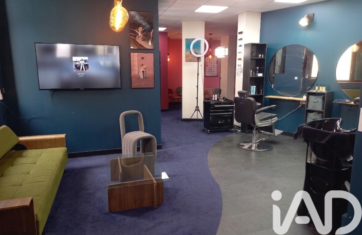 Vente Local commercial 160 m&sup2; — photo 4