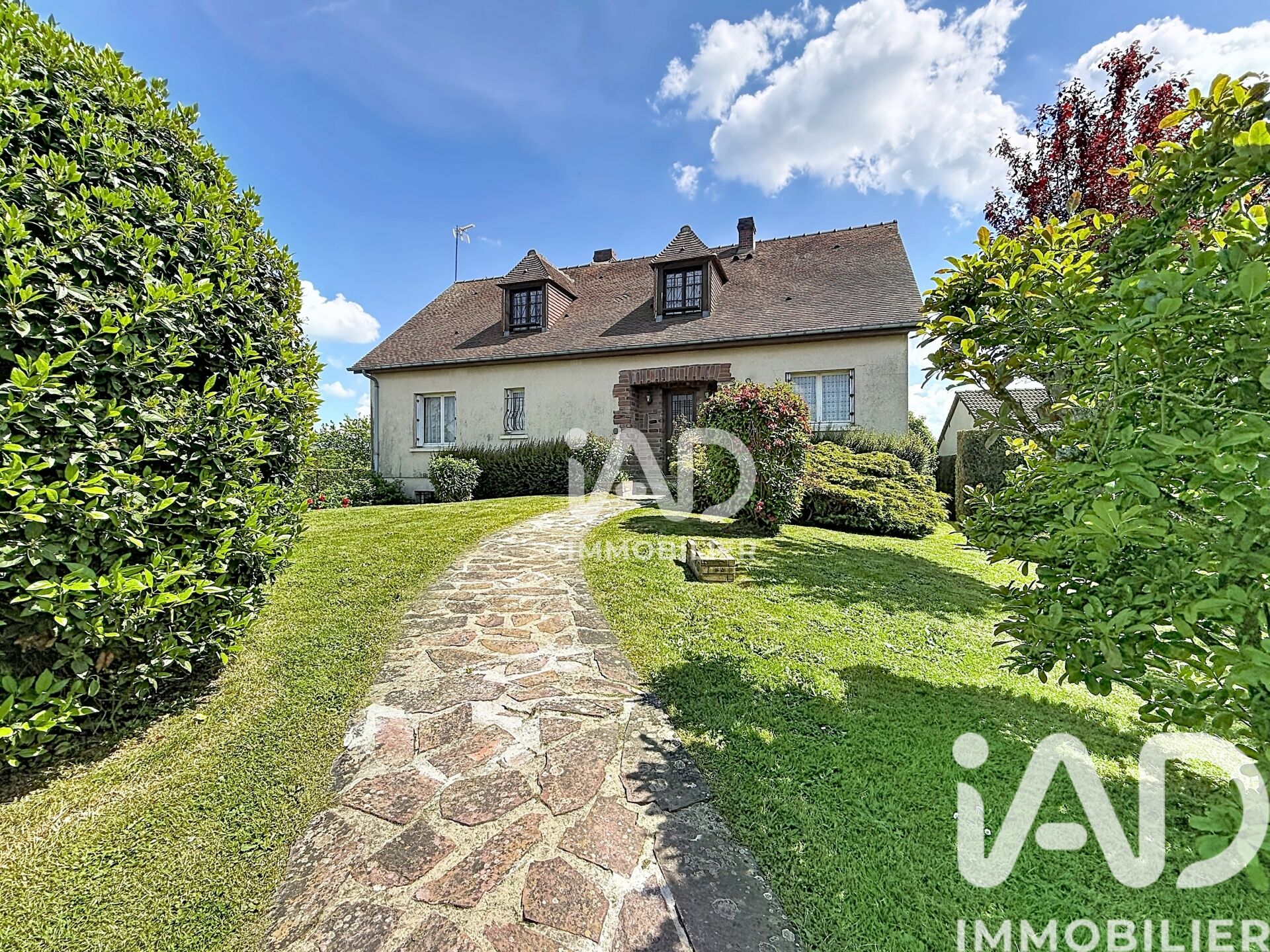 St-Martin-D-Ecublei - 101m² - 4p. - 3ch.