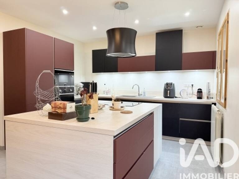 Vente Maison/villa 8 pièces — photo 1