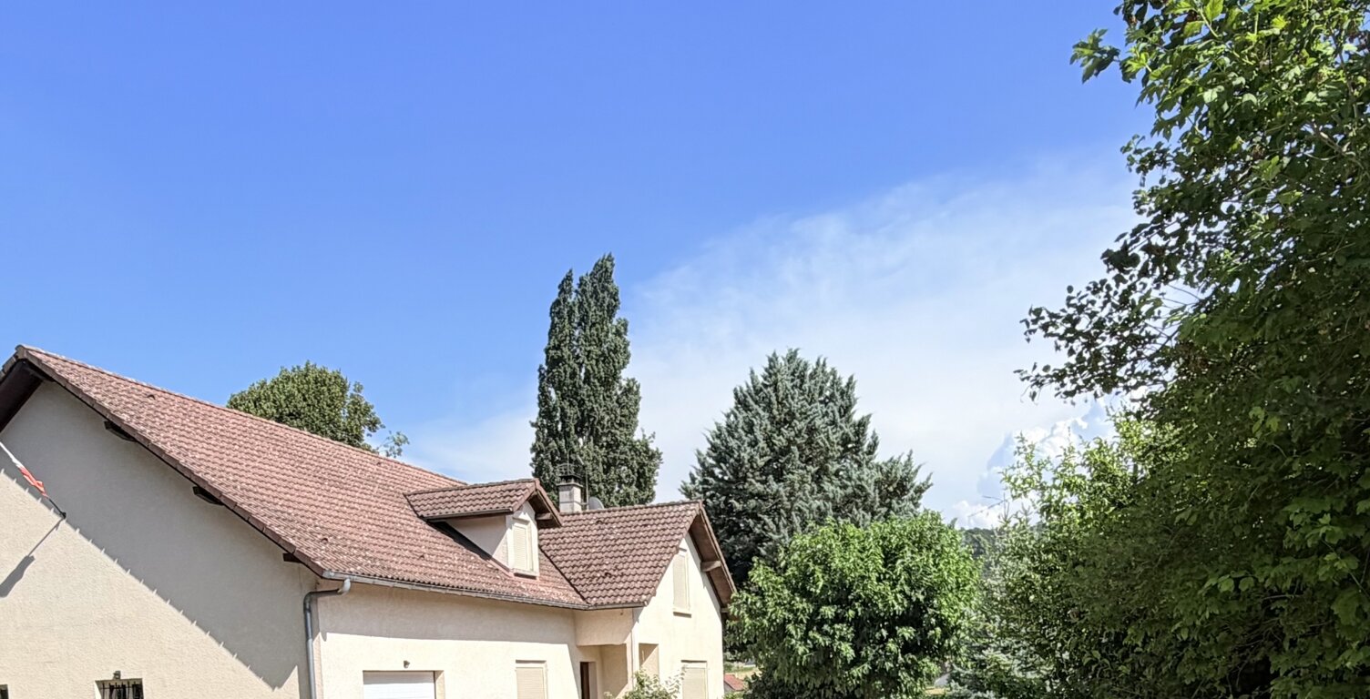 Vente Maison/villa 7 pièces — photo 1