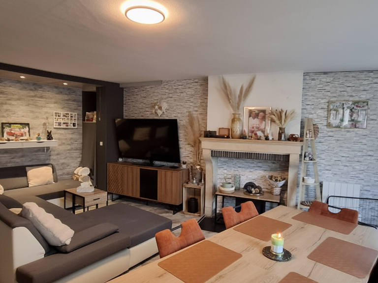Vente Maison/villa 9 pièces — photo 1
