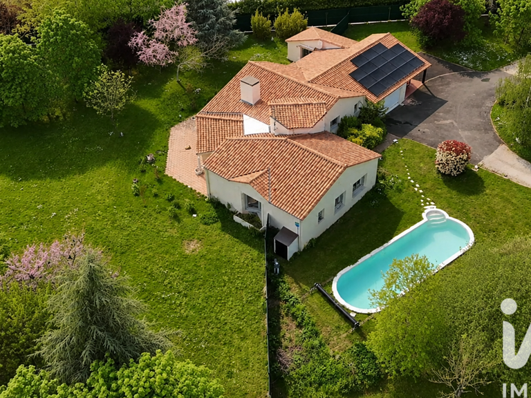 Vente Maison d'architecte 7 pièces — photo 1