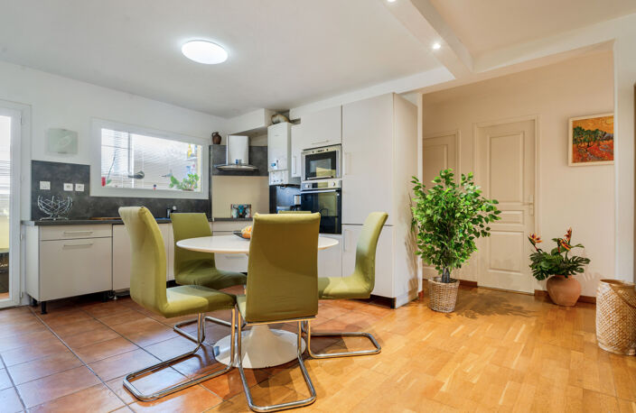LE PRADET CENTRE VILLE T3 64 m2 REZ-DE-JARDIN VIAGER — photo 3