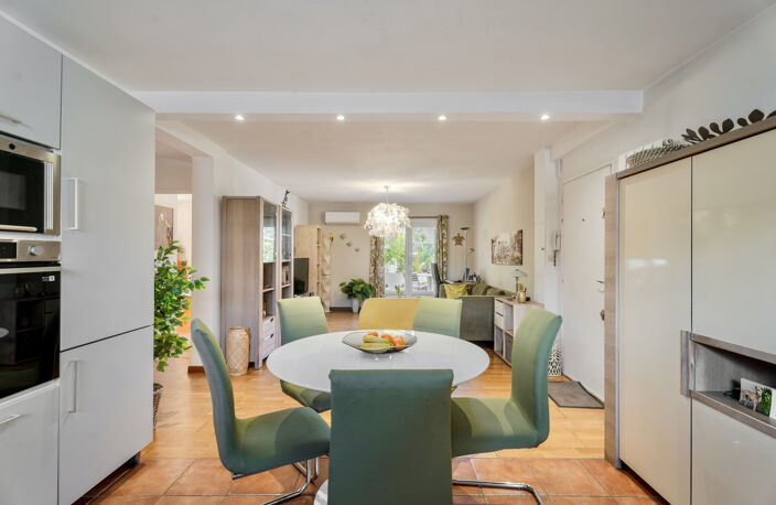 LE PRADET CENTRE VILLE T3 64 m2 REZ-DE-JARDIN VIAGER — photo 5