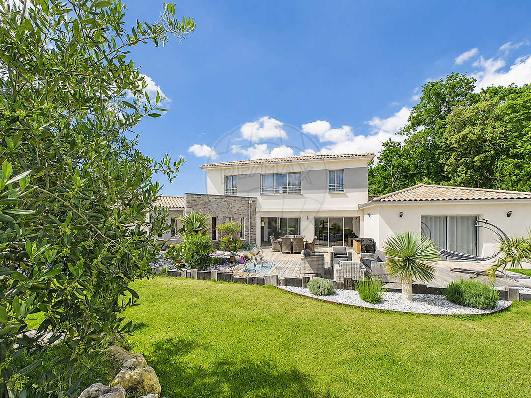 Villa / Maison  T6 à vendre Mathes (Les) 17570