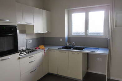 Appartement 4 pièces 704 €