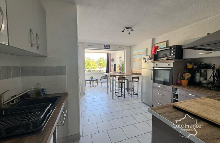 Cap d'Agde   Quartier Richelieu, un air de vacances toute l' — photo 3