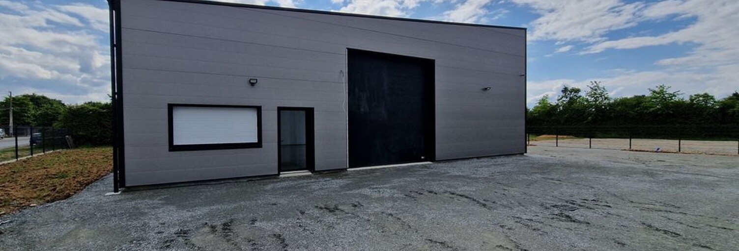 Immeuble  320 m² à louer à Mauges-sur-Loire (49620)