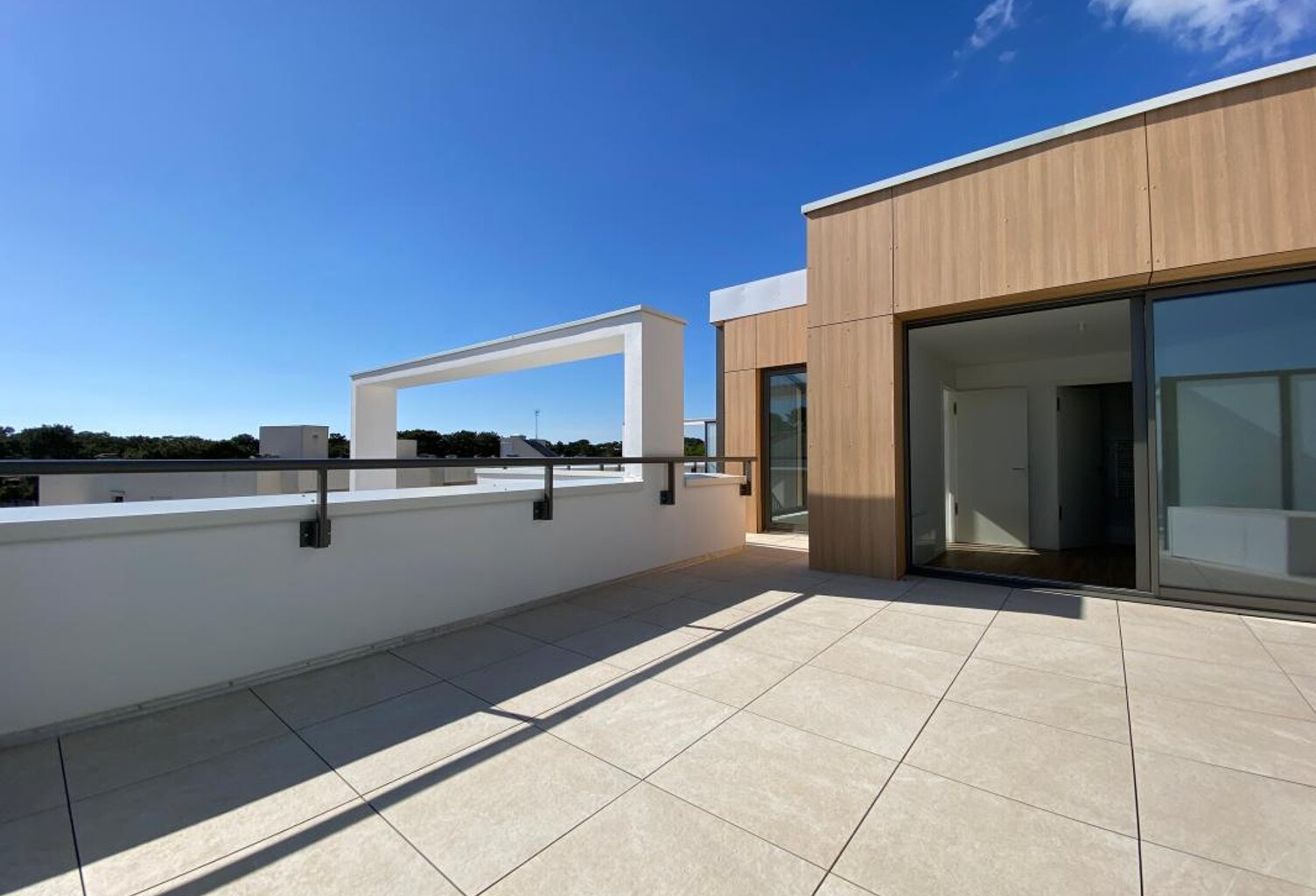 Appartements Neuf avec Toit Terrasse 4 Pièces La Palmyre de 95,69 m² — photo 1
