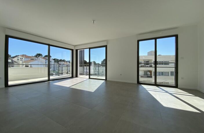 Appartements Neuf avec Toit Terrasse 4 Pièces La Palmyre de 95,69 m² — photo 3