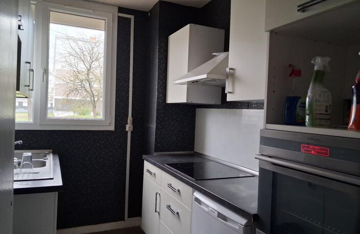 MERIGNAC (33700) limite Pessac T2 avec parking et cave — photo 3