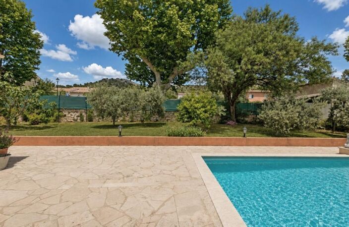 MERINDOL (84) | Maison de plain pied : 168 m² habitables / 2 gîtes / terrain de 870 m² / piscine — photo 3