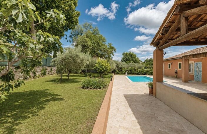 MERINDOL (84) | Maison de plain pied : 168 m² habitables / 2 gîtes / terrain de 870 m² / piscine — photo 4