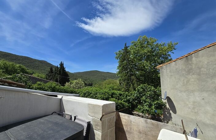 MAISON RÉNOVÉE - TERRASSE AVEC VUE - JACUZZI - DPE B - 3 ESPACES NUIT - DÉPENDANCES DE 92 m² — photo 5