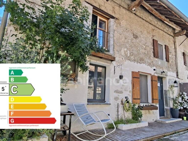 Maison à vendre 4 pièces SERRIERES EN CHAUTAGNE (73) — photo 1
