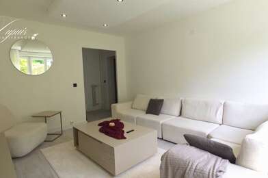 Appartement 4 pièces 175400 €