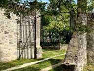 Ensemble de charme & de caractère : château, conciergerie & tour de guêt du XVIIIème près de Saint-Clar (32) — photo 2