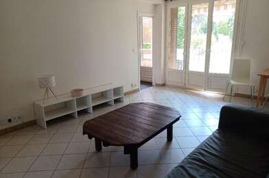 Appartement 3 pièces 920 €