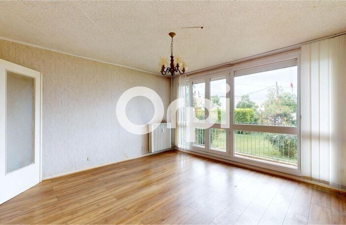 T4 traversant avec balcon – Un lieu de vie à façonner selon vos envies — photo 3